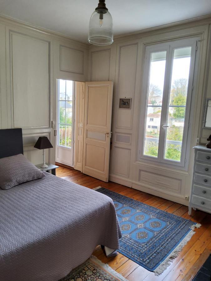 La Maison Des Thermes, Chambre D'Hote Saintes Exteriör bild